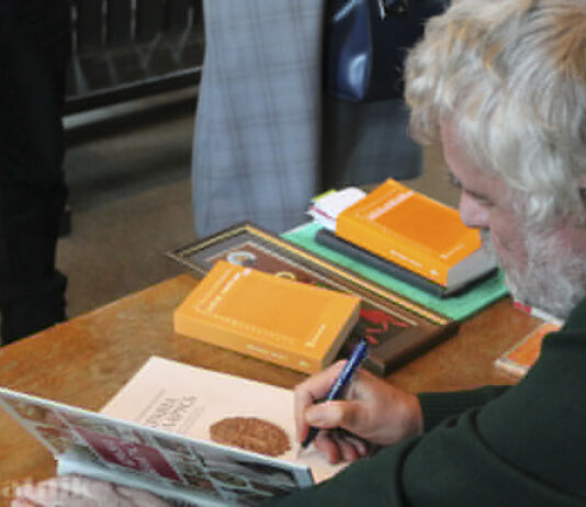 Уладзімір Арлоў. “Усе яны ўжо там, у “нябёснай” Беларусі” Арлоў, Імёны Свабоды, царква