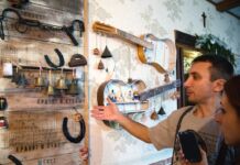 Хто як жыве. У госці да калекцыянера Сяргея Грыня