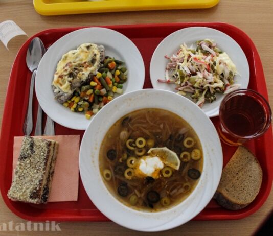 Перерыв на обед. «Вежливая» столовая студенческого общежития