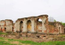 Бернардинский монастырь под угрозой разрушения