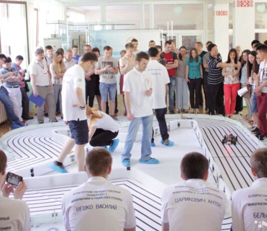 Беларуско-китайский турнир по робототехнике прошел в политехе (фото)