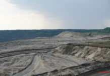 Закрытый сахарный завод, самый толстый дуб Беларуси и гранитный карьер в Микашевичах