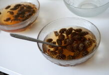 Яблоневый чай и варенье из шишек — в Бресте