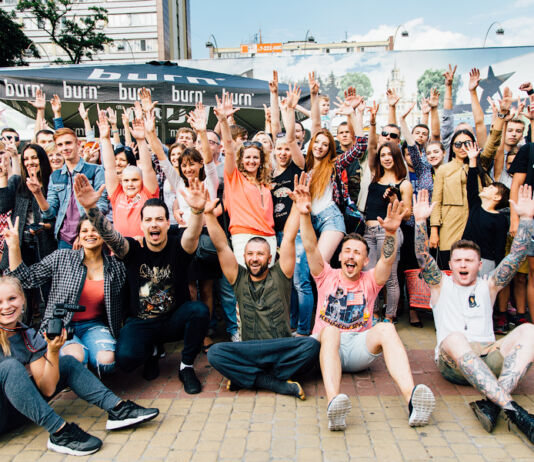 Цырульня на колах: як ідэя пераўтварылася ў тур па Беларусі