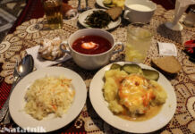 Перерыв на обед. Столовая без подносов в центре обед, столовая, еда, обеденный перерыв