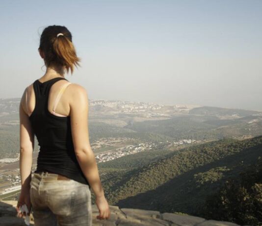 Как там жить. «Тунеядцем в Израиле быть приятнее, чем в Беларуси» Израиль, как там жить, беларуска в Израиле