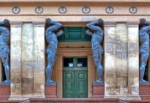 Точка зрения. Атлант расправил плечи, или На ком держится общество Атланты