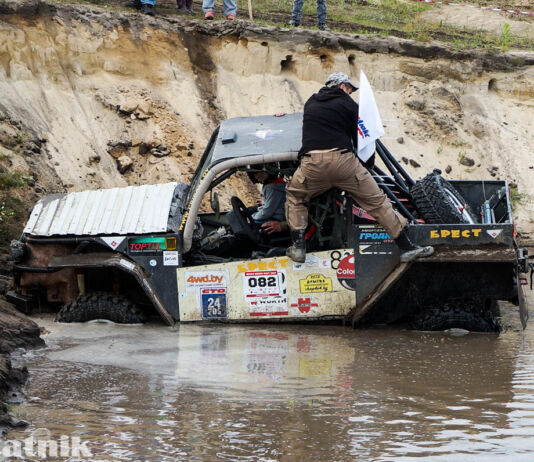 Внедорожный фестиваль под Брестом: еда, люди, джипы БрестДжипФест, джип