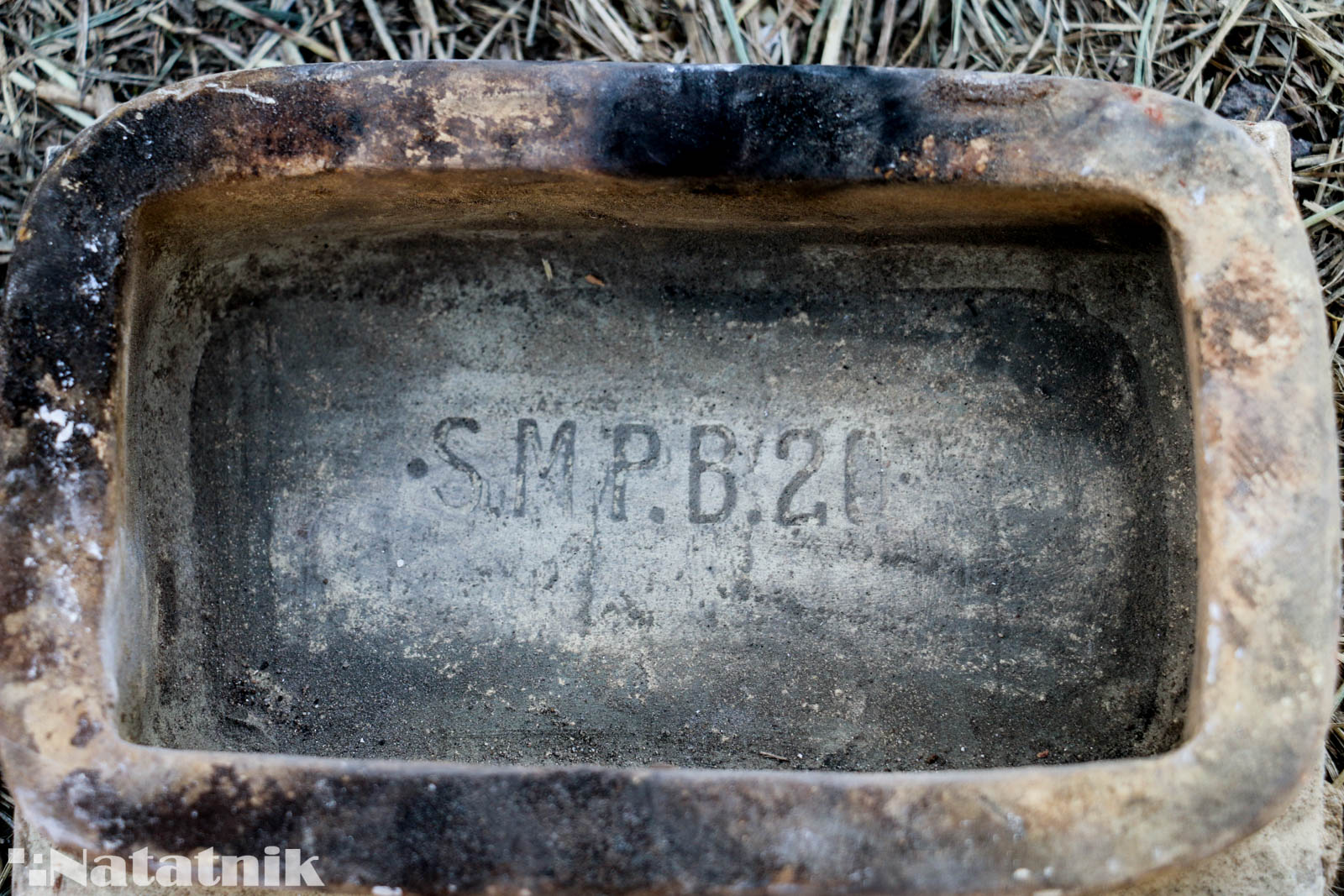 кирпич с клеймом