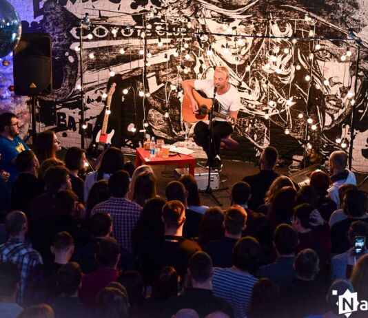 «Будем играть, пока не выгонят!» Репортаж с акустики Стыльского