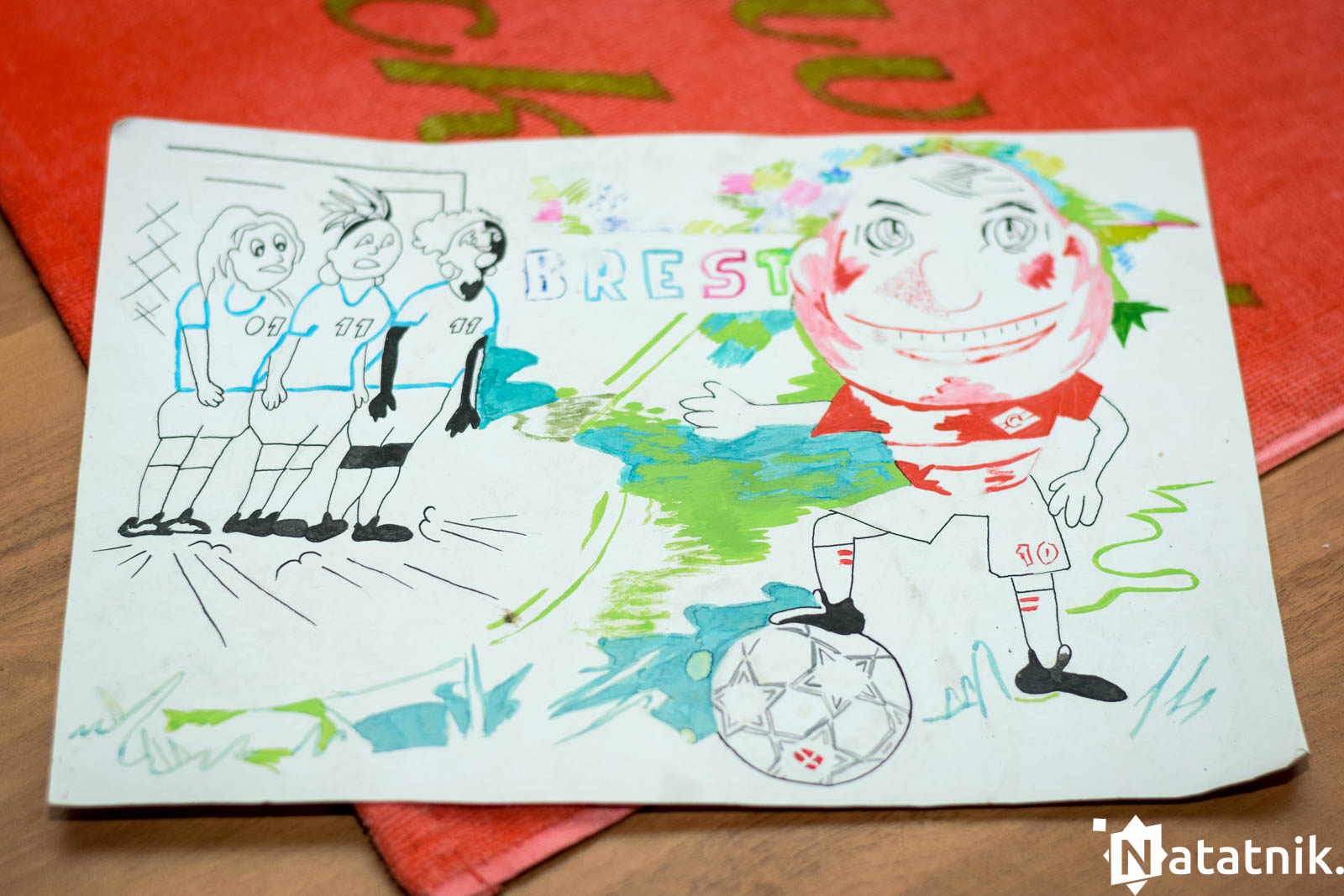 Альбомы, книги, значки