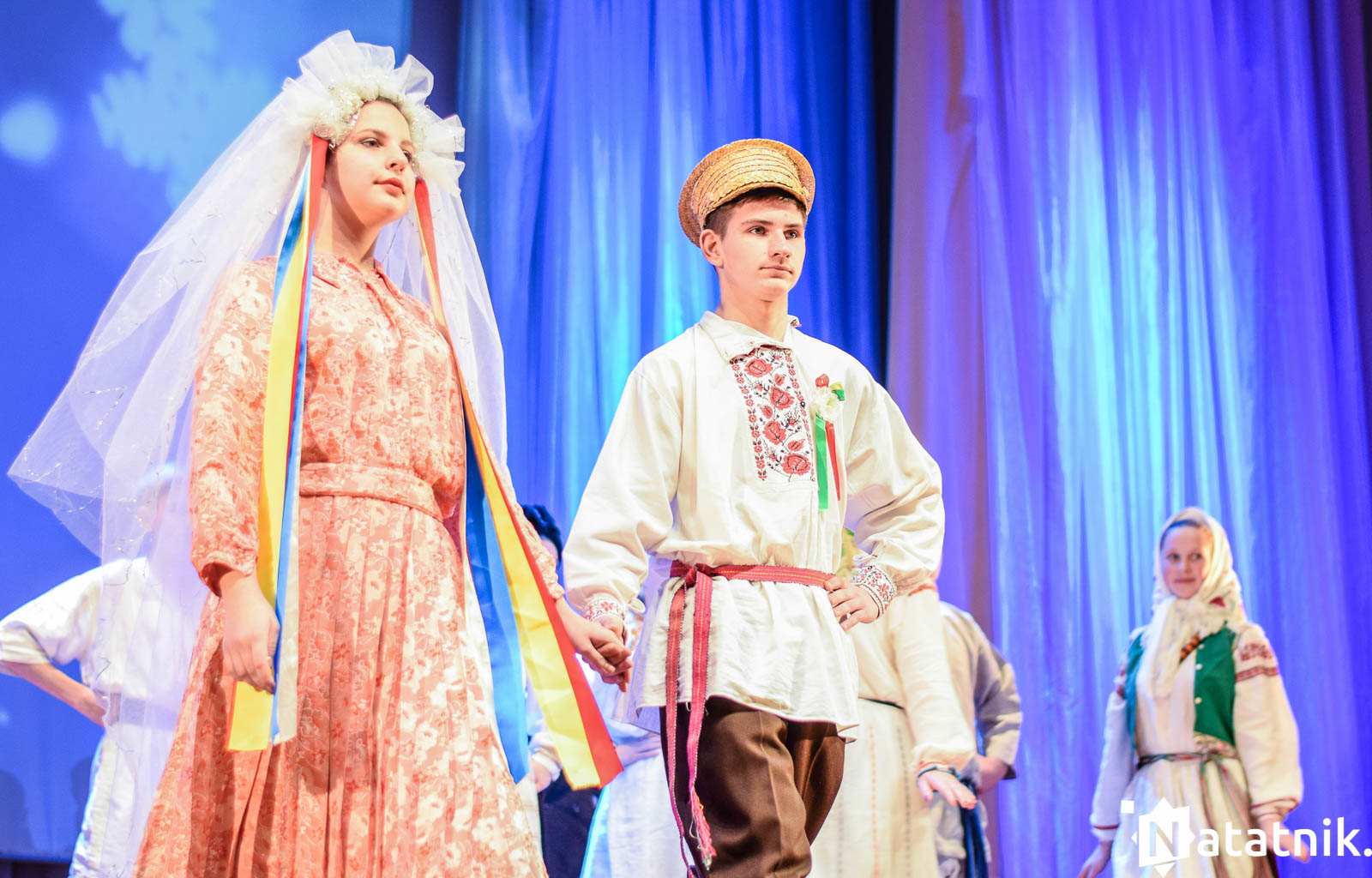 Народны строй