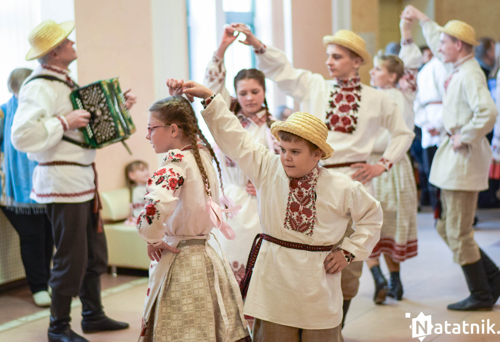 Народны строй