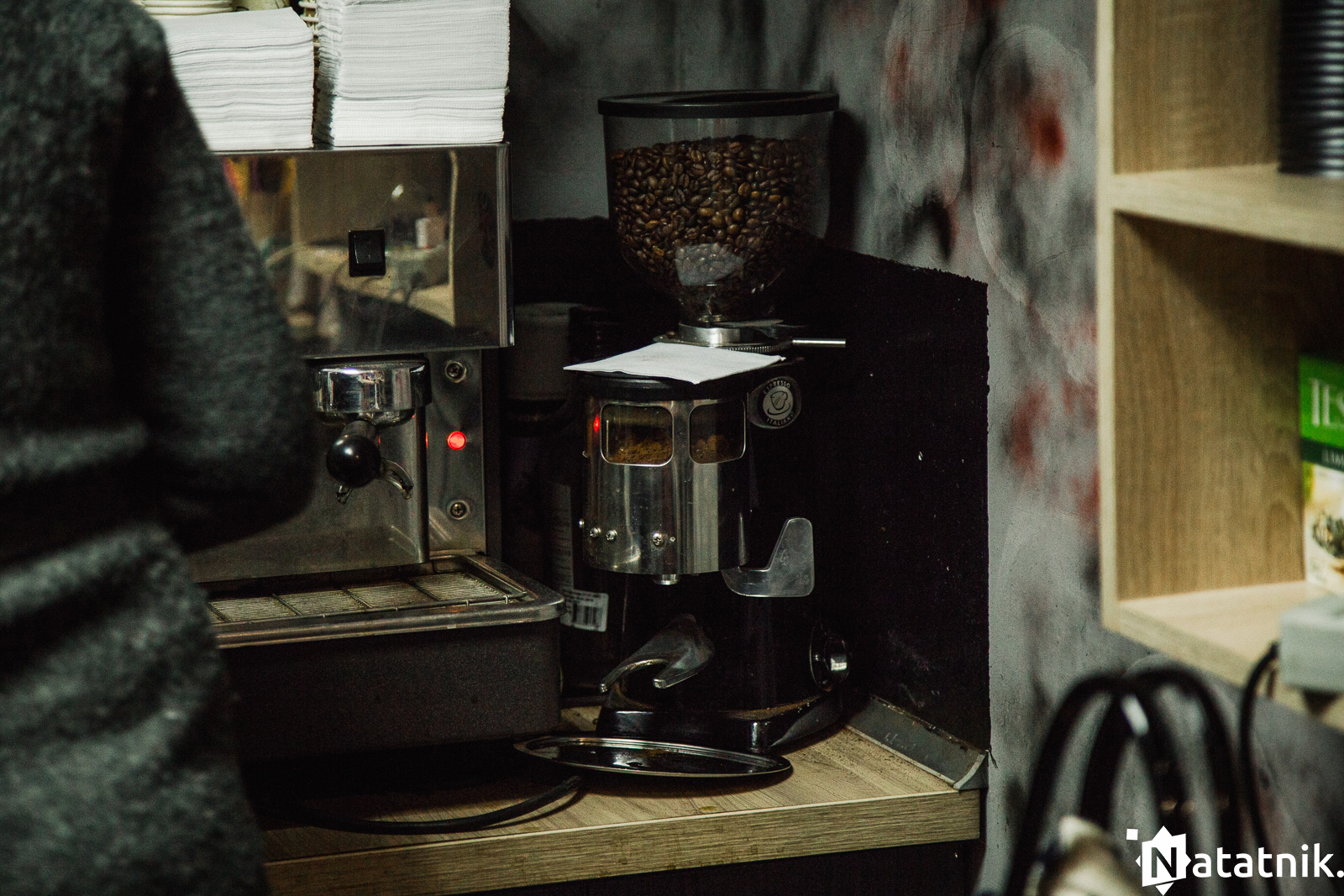 кофейный брест, кофе, кофемолка