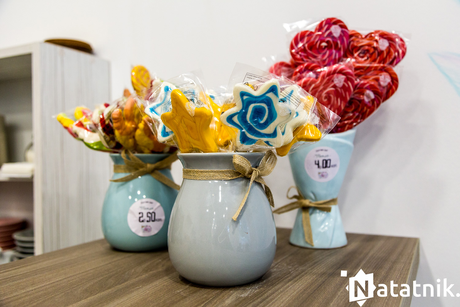 конфеты на палочке