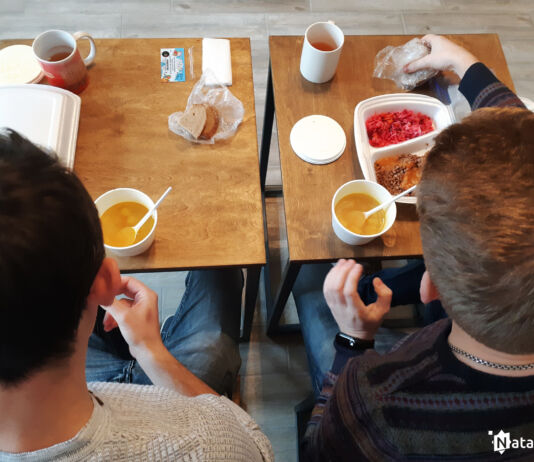 Перерыв на обед. Тестируем доставки. «Пицца Итальяна» (+видео)