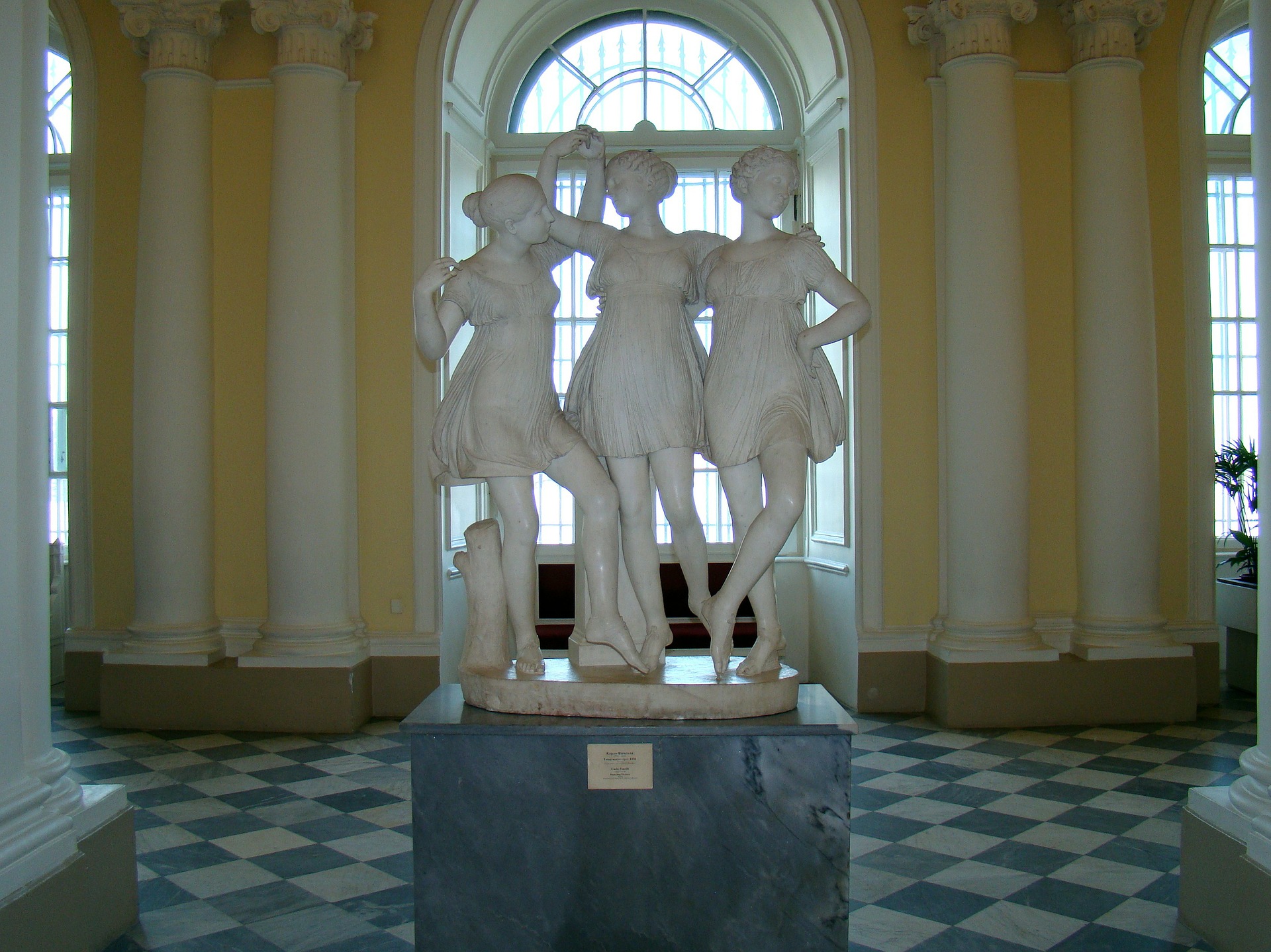 sculpture-208041_1920