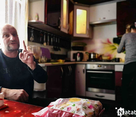 «Они ждут каждый день». Как брестчане кормят бездомных